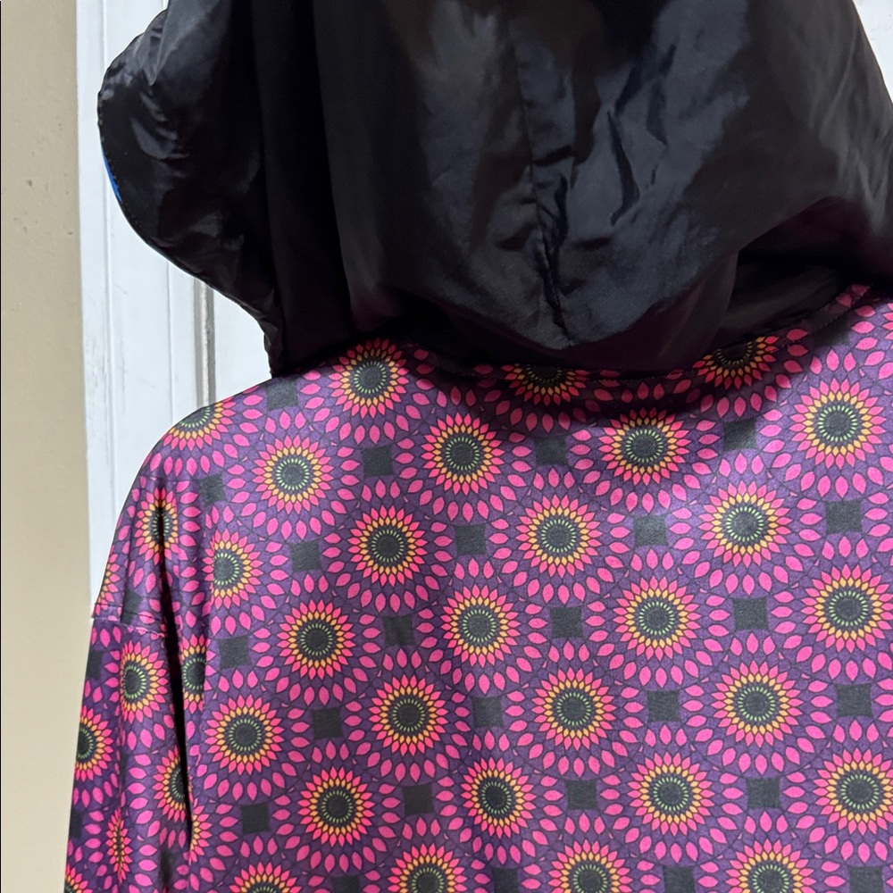 Reversible Colorful Patterned Pockets Hooded Jack… - image 5